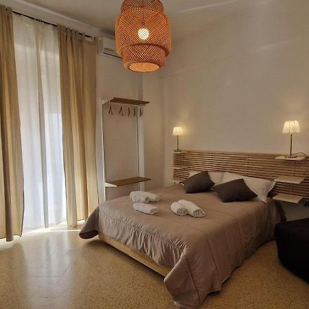 Rooms Hub Portarotese Salerno Ngoại thất bức ảnh